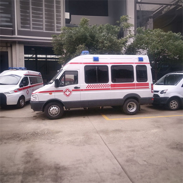 广东省东莞大朗租用私人救护车到广东肇庆市人民医院有哪些正规的救护车出租公司